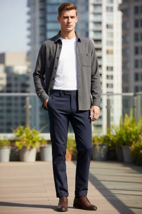 Close-up of a navy blue suit jacket with a '3 piece set' label.