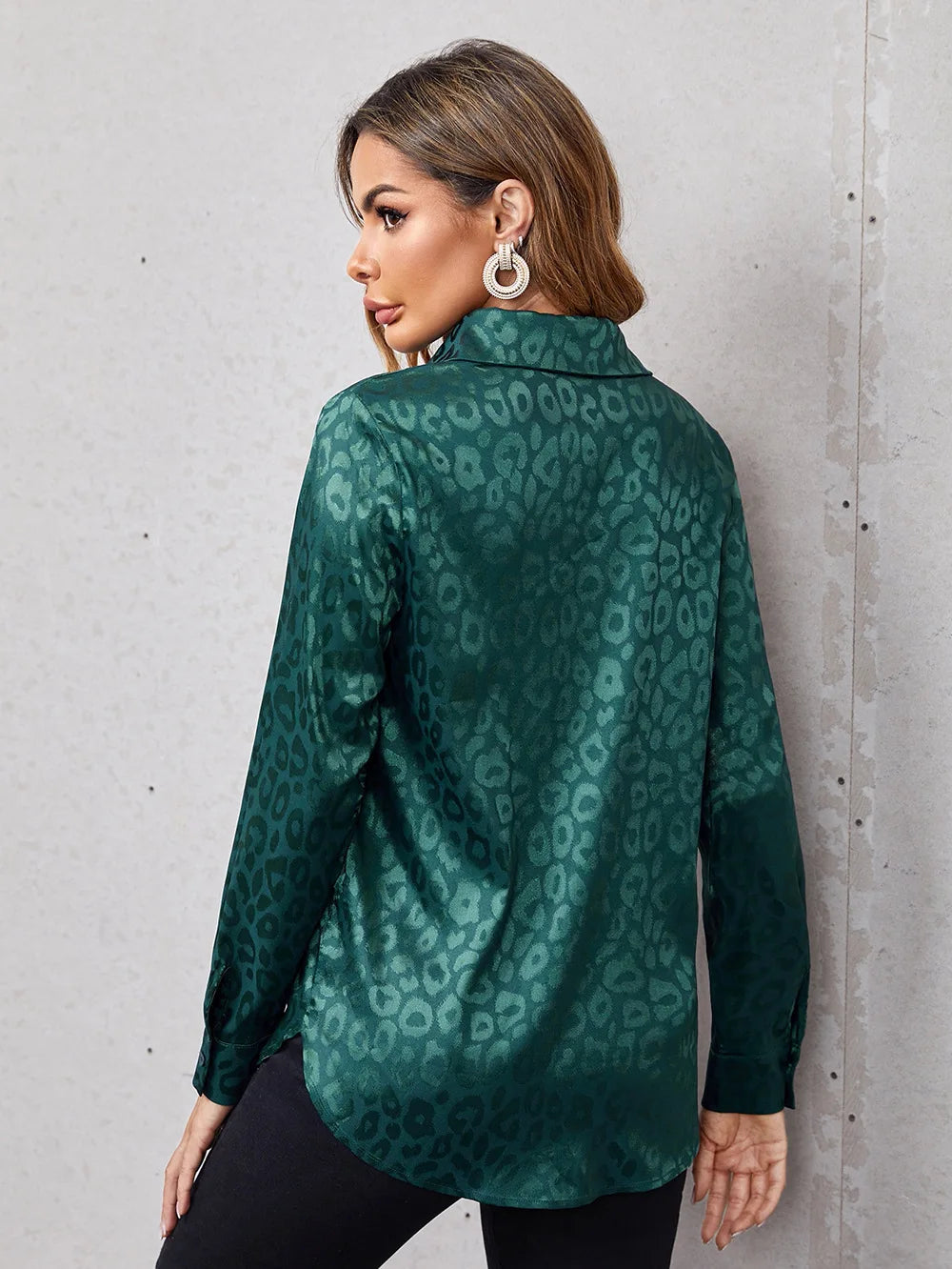 Women Leopard Print Luxury Blouse Spring Summer Long Sleeve Lapen Vintage Button Up Shirt Office Lady Satin Tunics Harajuku Top