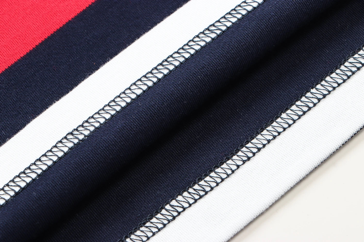 TACE&SHARK New Arrival Fashion Long Sleeves Knitted Wear Casual Men Brand Sweater Stand Collar Striped Pullovers Warm Sweater