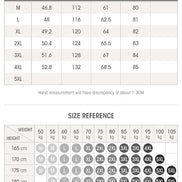 A size chart and size reference table for tops, showing measurements in centimeters for size M through 5XL by height and weight in kilograms, 