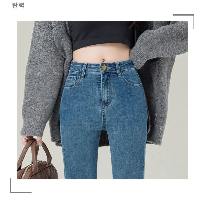 Versatile high-waisted flared jeans for women2024New slim-fit horsehair pants with a niche fashion sense in vintage blue