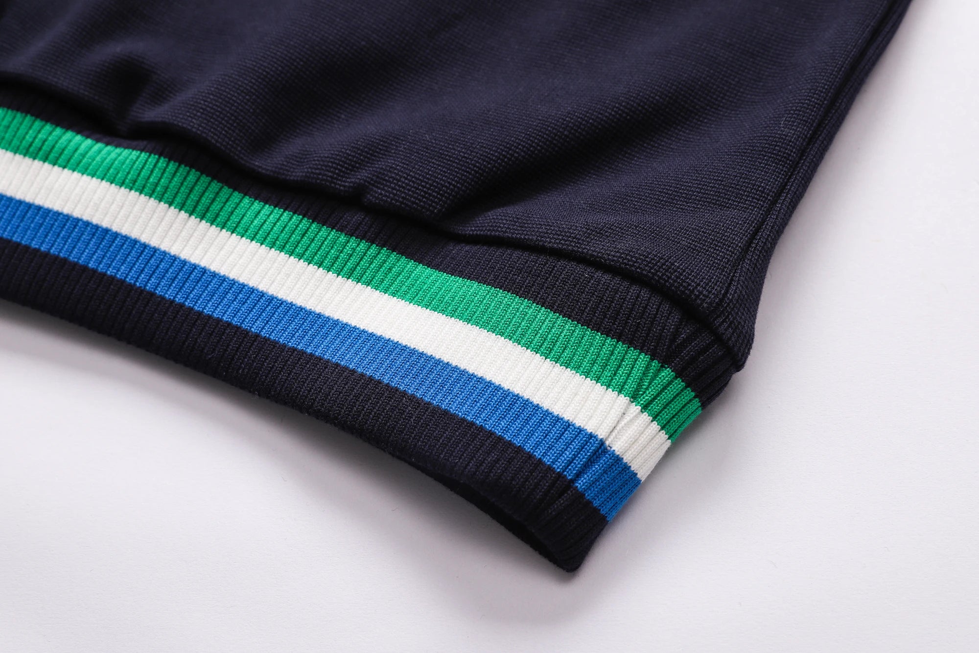 TACE&SHARK Brand High Quality Sweater Men Autumn Flag Embroidery Pullover Military Sweaters 2023 Fashion Sweatshirt