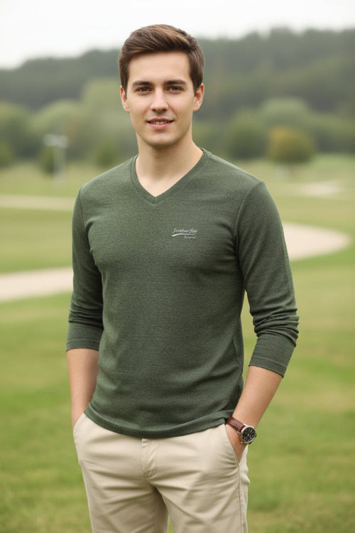 Green long-sleeve shirt worn by a person on a gray background with 'LANGBEEYAR' branding.