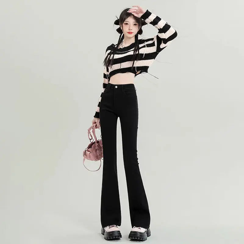 Versatile high-waisted flared jeans for women2024New slim-fit horsehair pants with a niche fashion sense in vintage blue